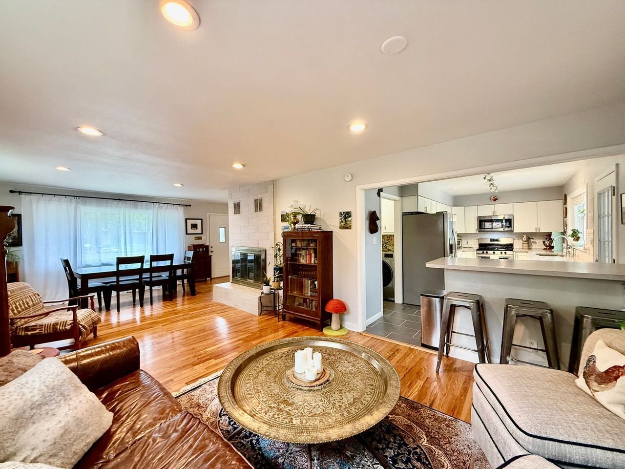 516 Valley Rd - Photo 6 of 31