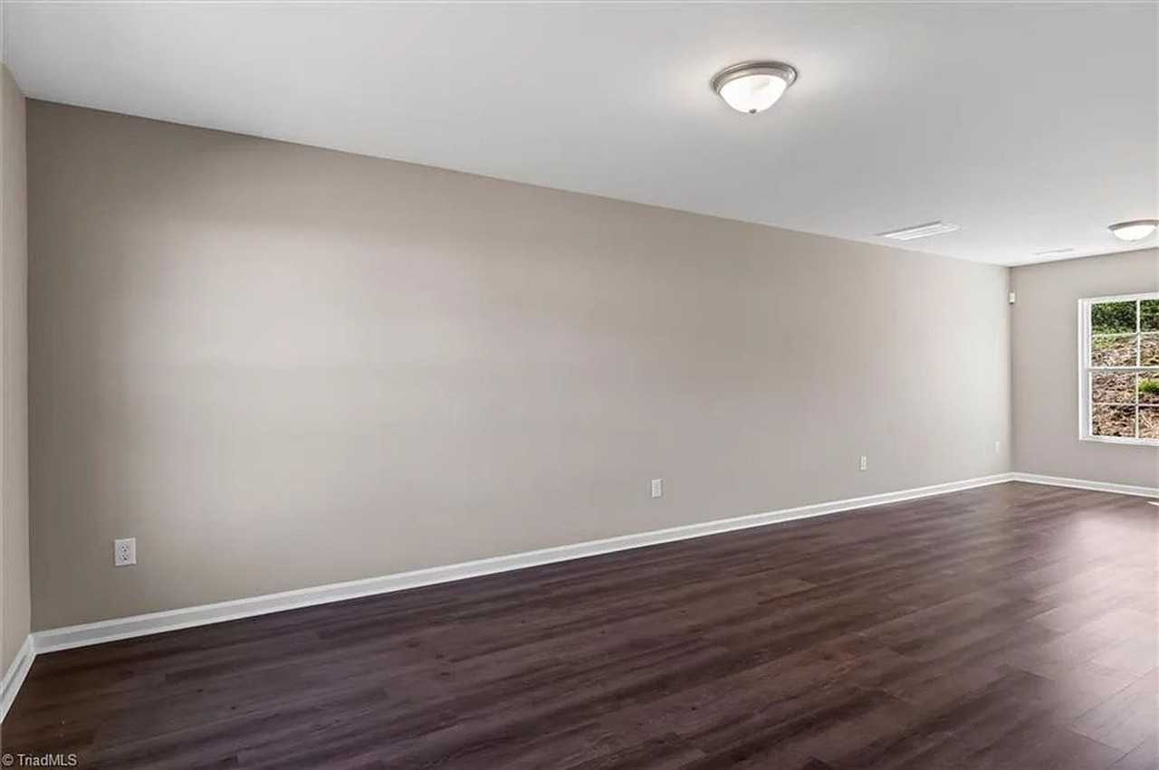 109 Lemon Ln - Photo 7 of 22