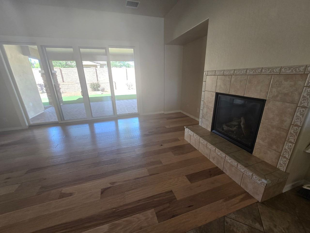 1504 Pocono Pl - Photo 2 of 22