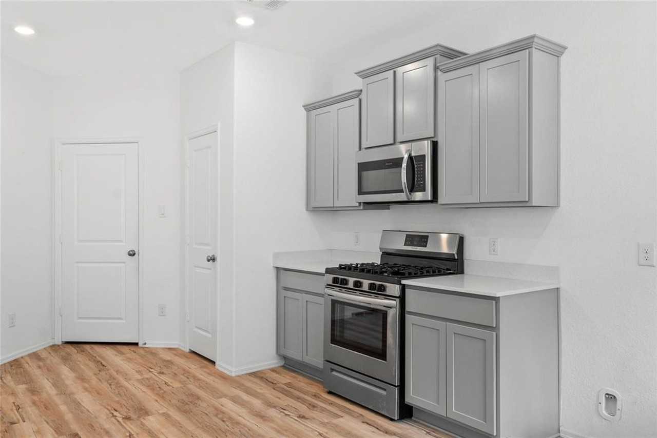 19148 Cicerone Ct - Photo 2 of 14