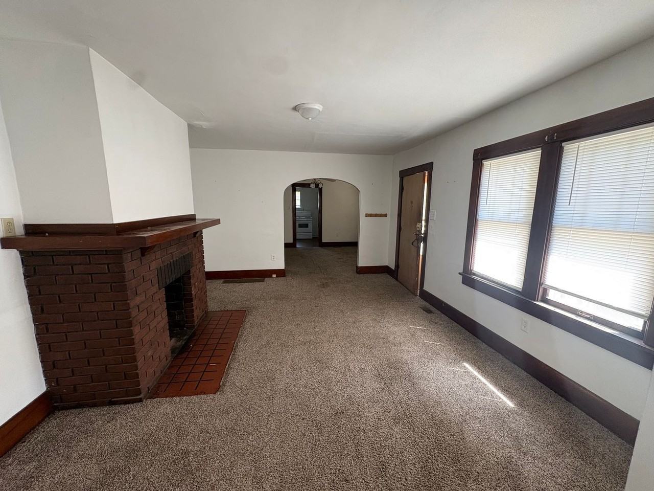 135 S 23rd St - Photo 4 of 12