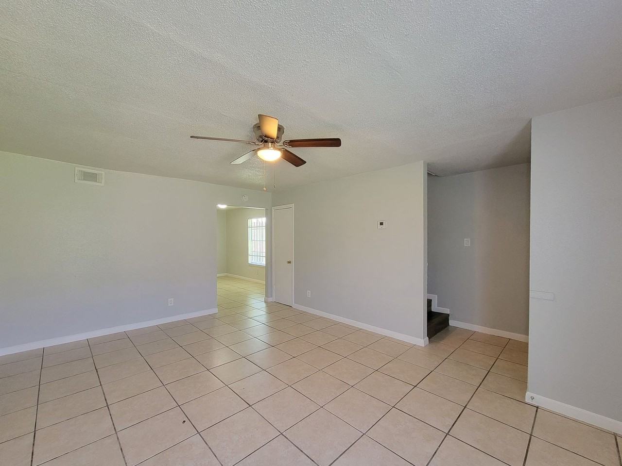 12330 Ormandy St - Photo 5 of 23