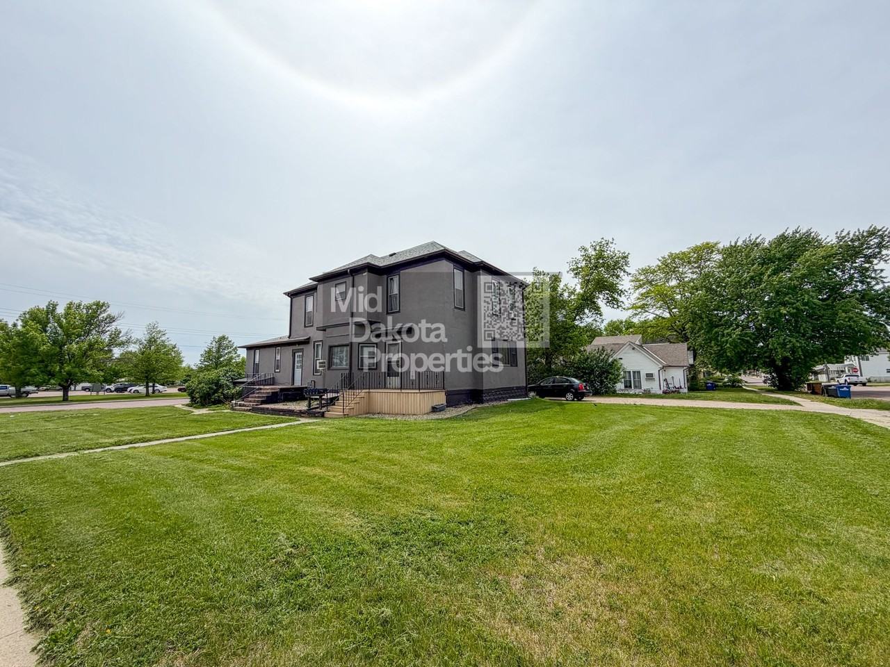 221 E 9th Ave - Photo 5 of 13