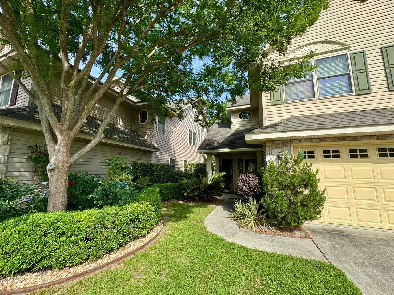 332 Ceasar Pl - Photo 3 of 25