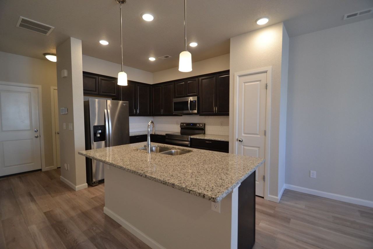 8719 Shady Ridge Grv - Photo 2 of 18