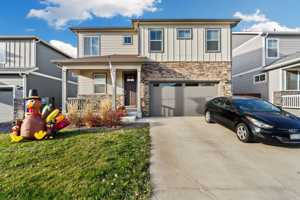 featured image of 1808 Hydrangea Dr