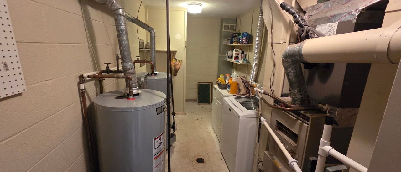 2632 Grosvenor Pl - Photo 7 of 28