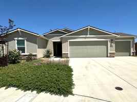 featured image of 1311 Eagle Crest Ct
