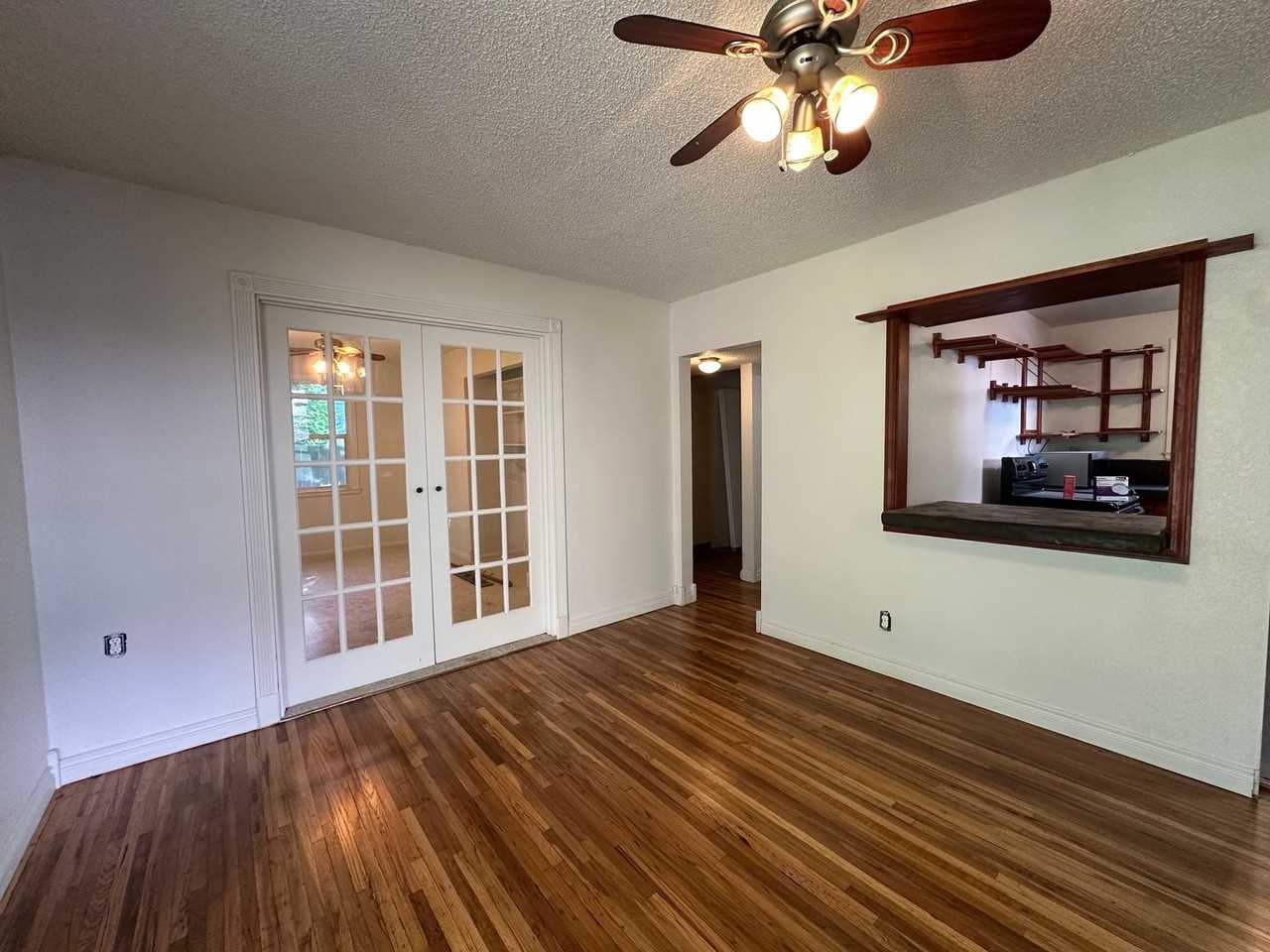 3326 W Woodland Blvd - Photo 4 of 15