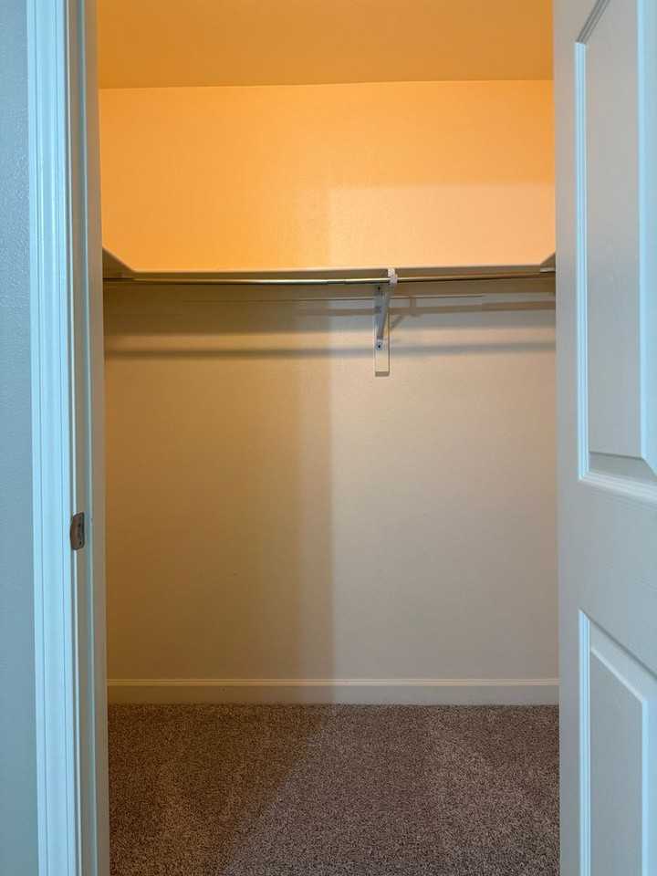 415 S Shady Ln - Photo 7 of 20