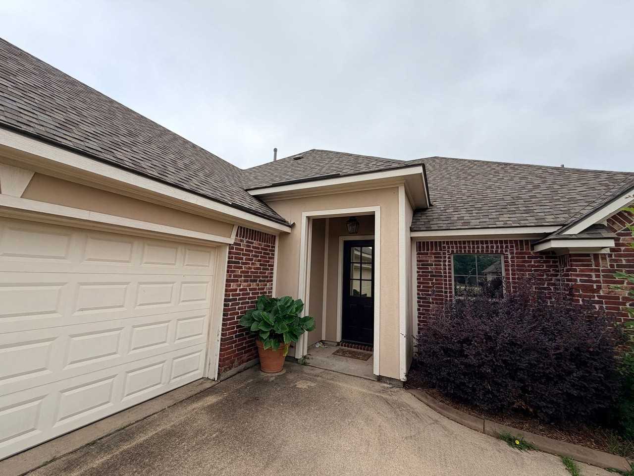 530 Antietam Dr - Photo 3 of 27