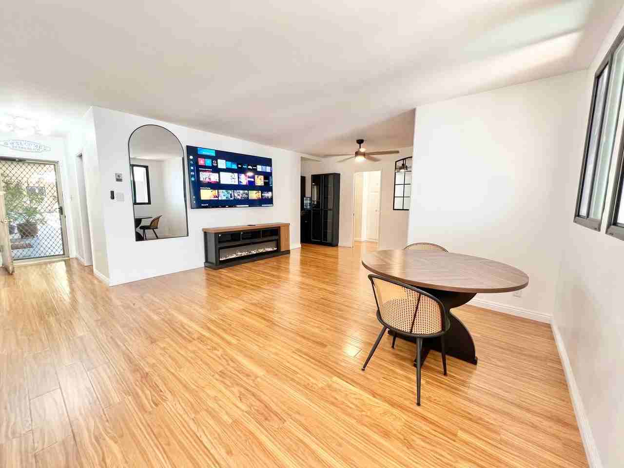 2662 E 2nd St - Photo 4 of 13