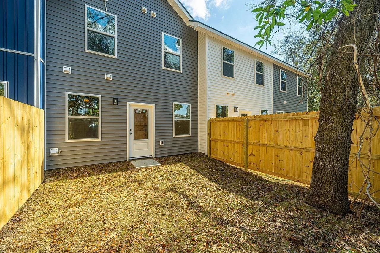 4237 Barnwell Ave - Photo 5 of 5