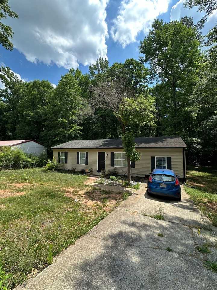 175 Sarsen Cir - Photo 2 of 34