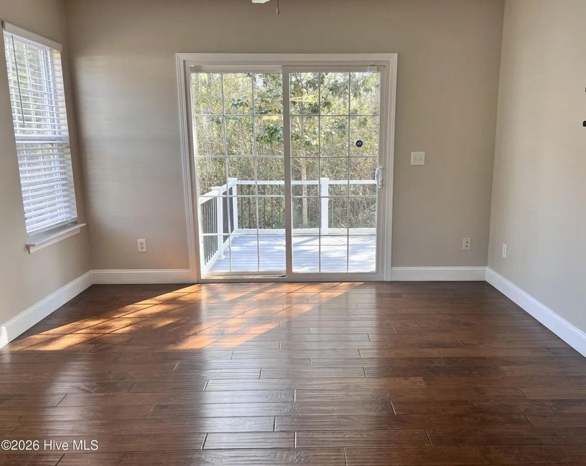 4068 Winds Ridge Dr - Photo 3 of 17