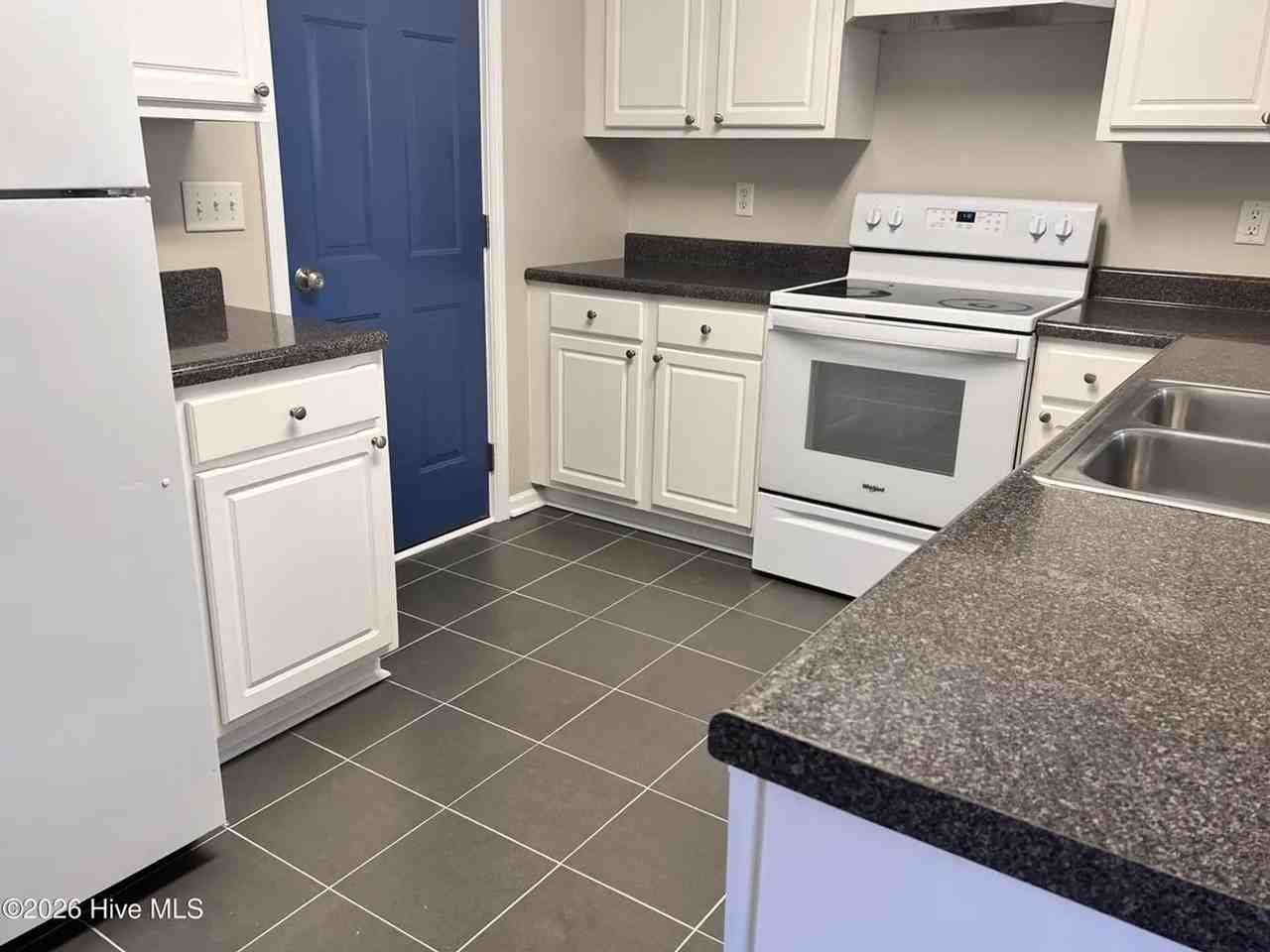 4068 Winds Ridge Dr - Photo 5 of 17
