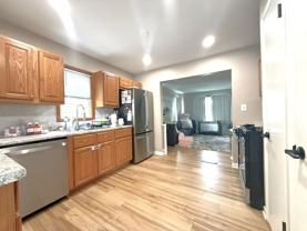 818 S 110th St - Photo 1 of 1