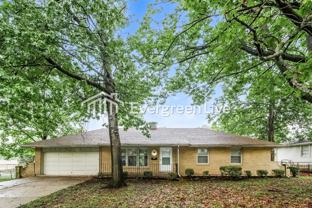 4423 S Union Ave - Photo 1 of 1