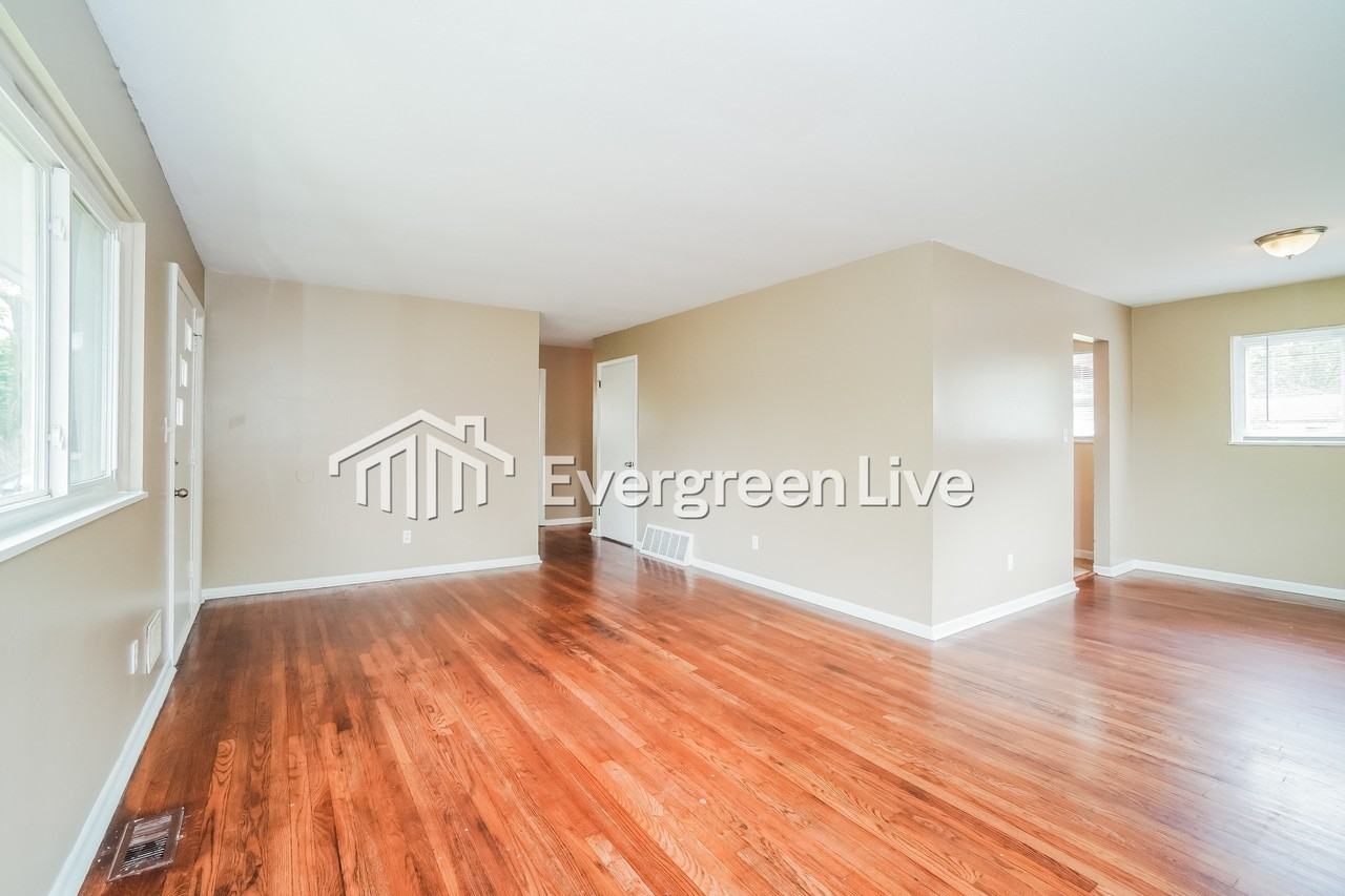 1452 Aven Dr - Photo 4 of 15
