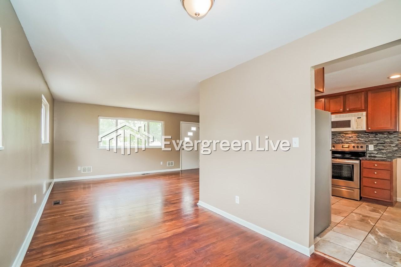 1452 Aven Dr - Photo 6 of 15