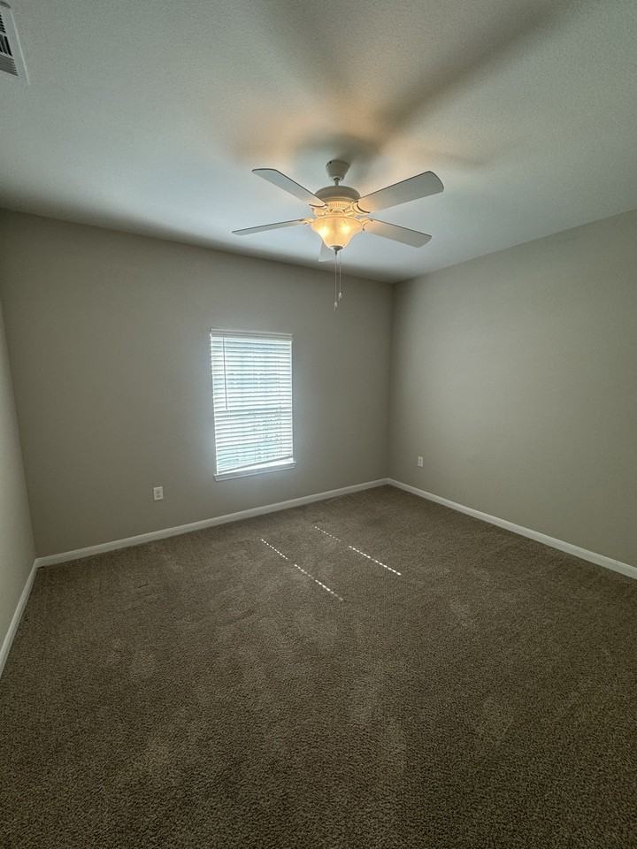 1824 Central Expy #813 - Photo 5 of 12