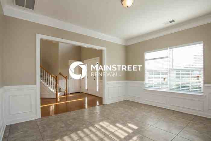453 Clearwater Dr Nw - Photo 4 of 17