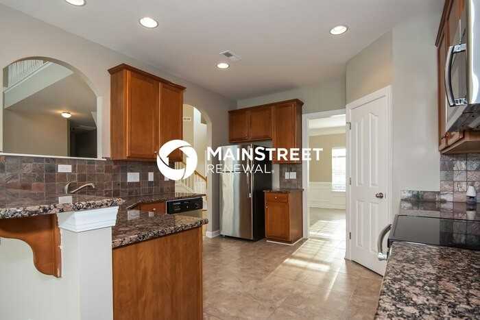 453 Clearwater Dr Nw - Photo 6 of 17