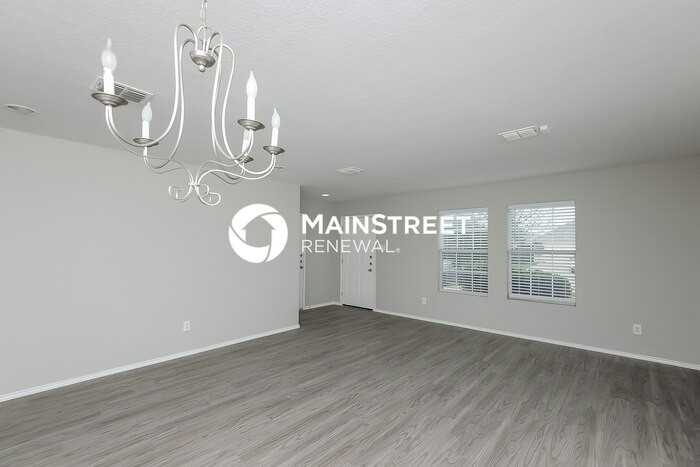 1020 Junegrass Ln - Photo 4 of 17