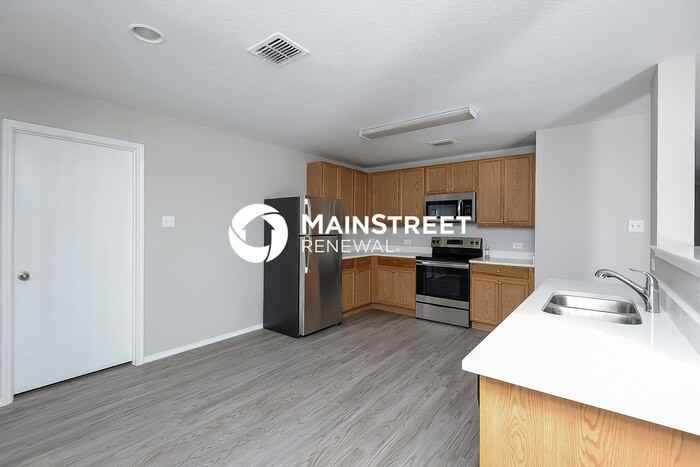 1020 Junegrass Ln - Photo 5 of 17