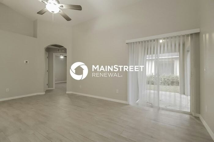 1113 Amanda Kay Cir - Photo 2 of 16