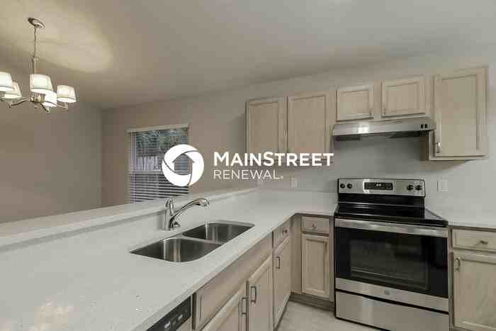 1113 Amanda Kay Cir - Photo 7 of 16