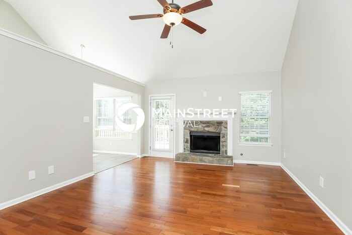 2162 Alyssa Ct - Photo 2 of 17