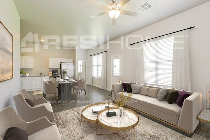 8042 Brighton Ave - Photo 3 of 15