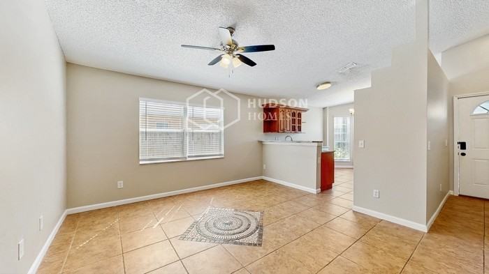 10169 Cody Ln - Photo 4 of 27