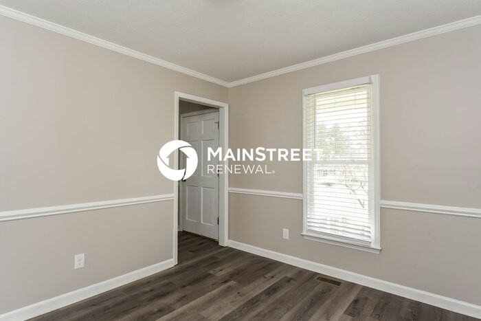 7210 Justin Dr - Photo 7 of 17