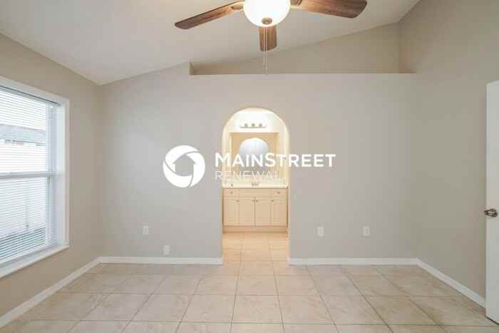 7855 Harbor Bend Cir - Photo 7 of 16