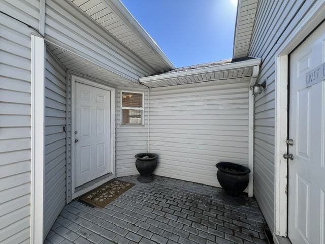 3848 E Presidential Dr - Photo 2 of 29