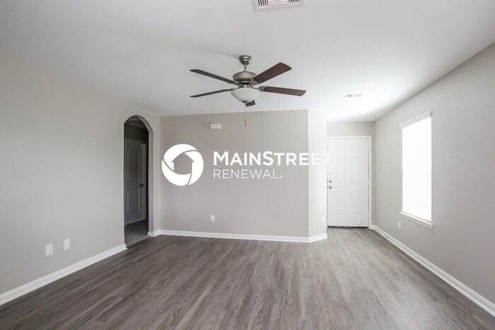 25194 Dickens Dr - Photo 5 of 16
