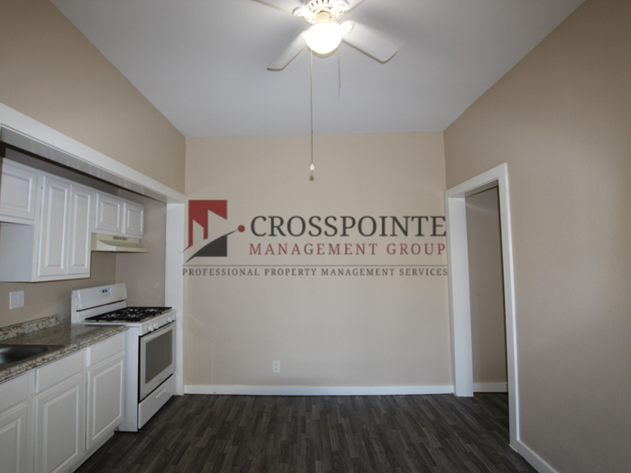 1010 S Bennett Ave #C - Photo 3 of 11