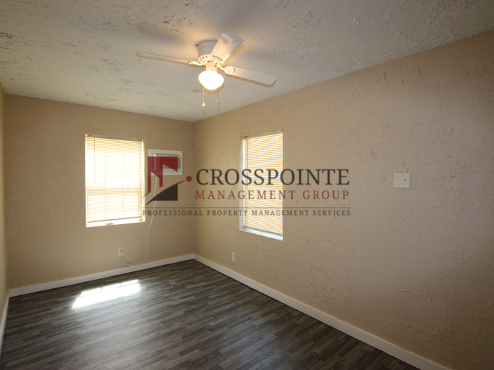 1010 S Bennett Ave #C - Photo 6 of 11