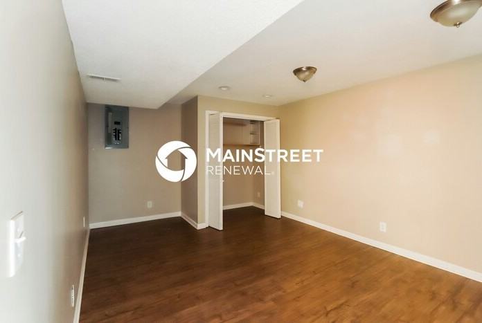 19402 Diamond Ln - Photo 2 of 18