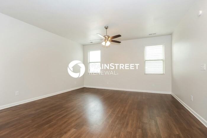 8038 Craighead Dr - Photo 4 of 15