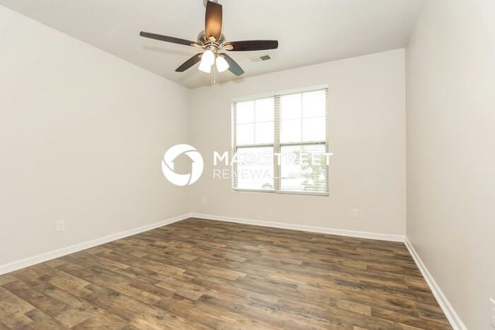 8038 Craighead Dr - Photo 6 of 15