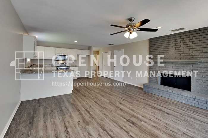 4144 Newton St - Photo 5 of 23
