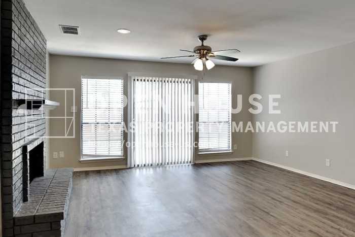 4144 Newton St - Photo 6 of 23