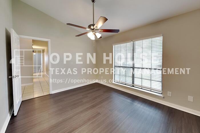 547 Guadalupe Dr - Photo 6 of 25