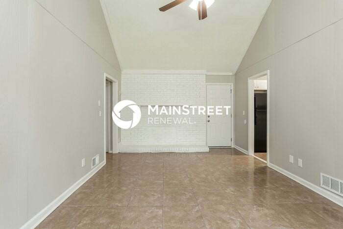 1600 Devon Ct - Photo 4 of 17