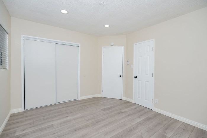 460 N Garfield Ave #C - Photo 7 of 18