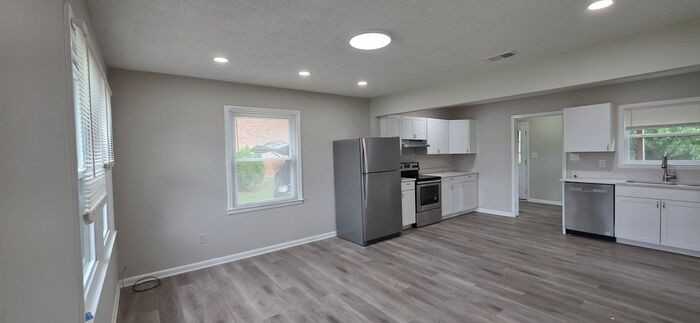 1316 6th Ave Nw - Photo 5 of 25