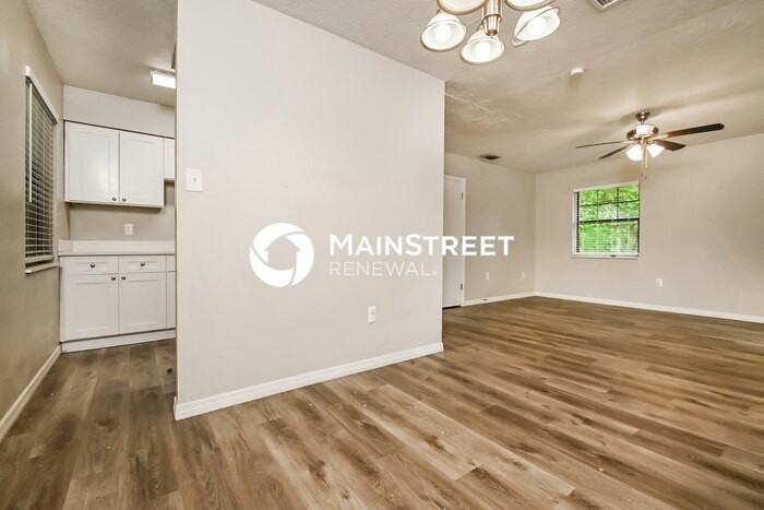 3552 Doreen Dr - Photo 4 of 16